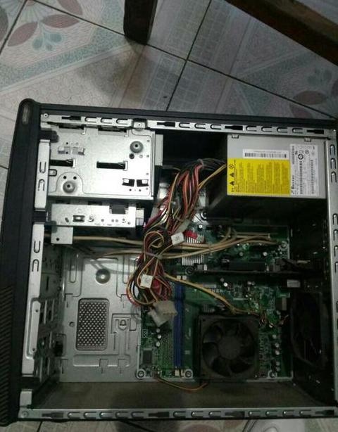 电脑开机硬盘灯不亮故障排查指南