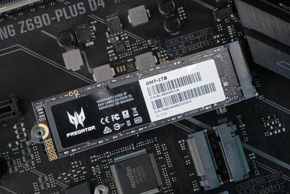 电脑固态硬盘容量选择指南：64GB/128GB还是更大？