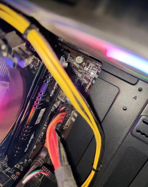 微星B660M迫击炮主板XMP开启教程及CPU故障灯问题解析