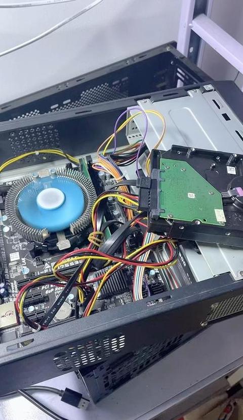 台式电脑双硬盘安装教程及设置方法
