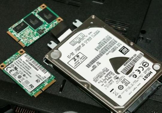 台式电脑硬盘类型解析：SSD、HDD与混合硬盘全解析