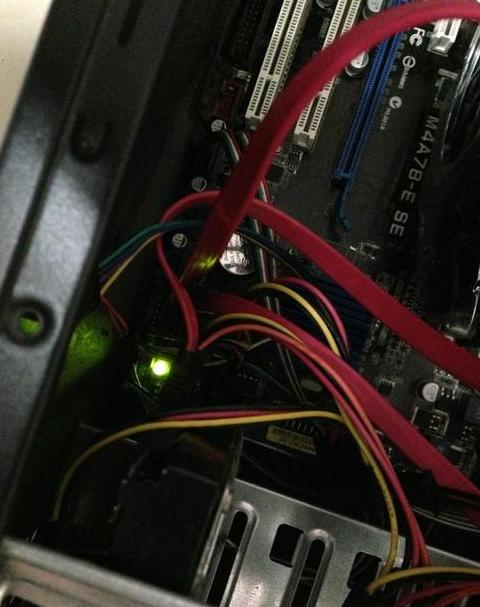 电脑主机频繁重启排查指南