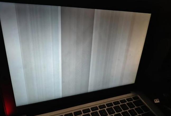 显示器灯亮无信号排查指南
